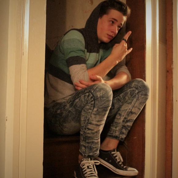 Meet your Posher, David - Picture 3 of 4